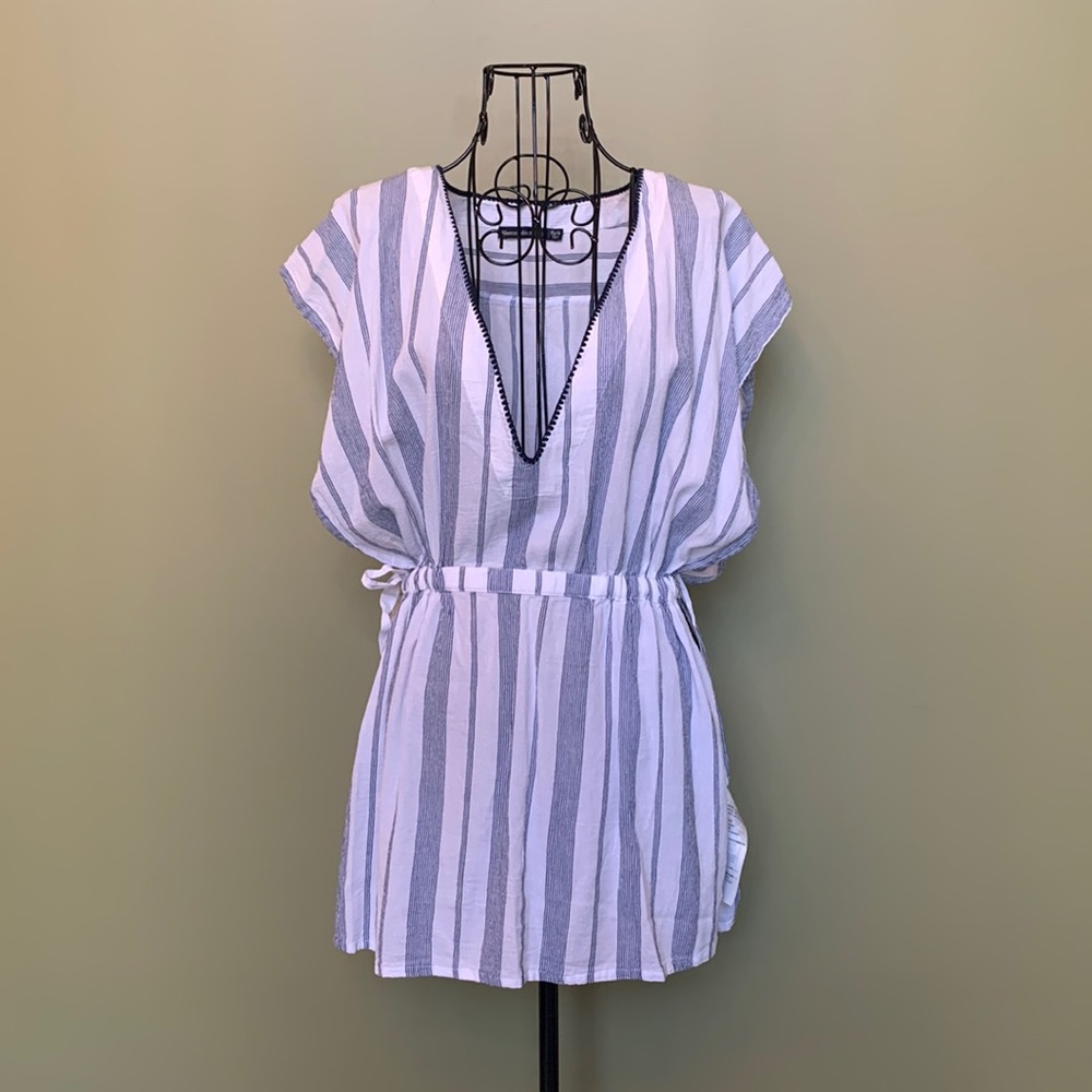 Abercrombie and Fitch lightweight beach cover up